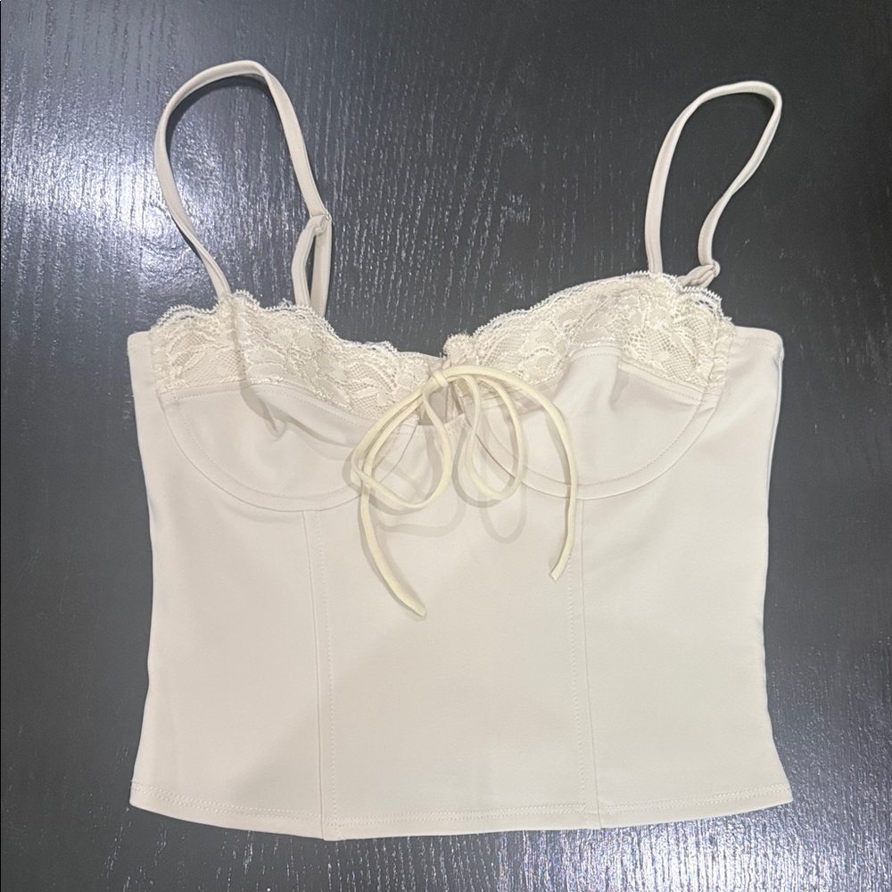 Edikted Maisie Lacy Cupped Corset - Like New